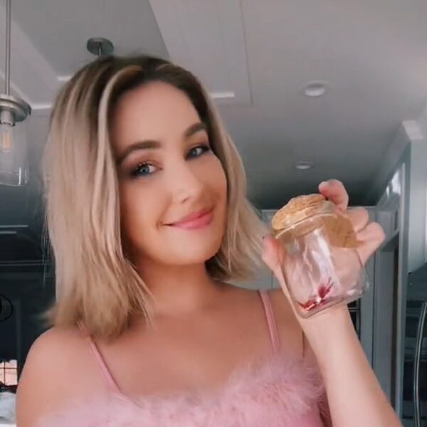 Vrouw verkoopt scheten in potje en verdient 45.000 dollar in een week