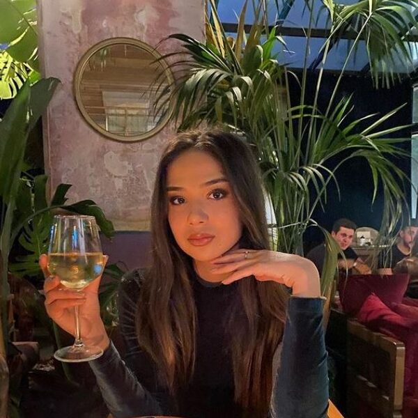 Turkse influencer krijgt voorwaardelijke celstraf na bezoek seksmuseum Amsterdam