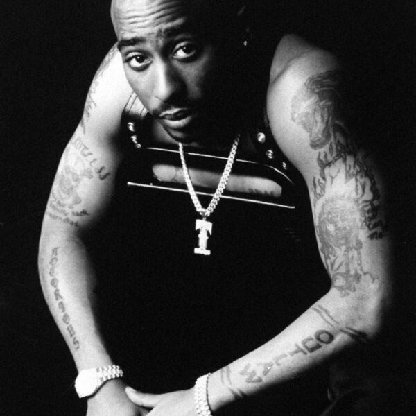 'Familie van 2Pac onderzoekt betrokkenheid van Diddy bij moord op rapper'