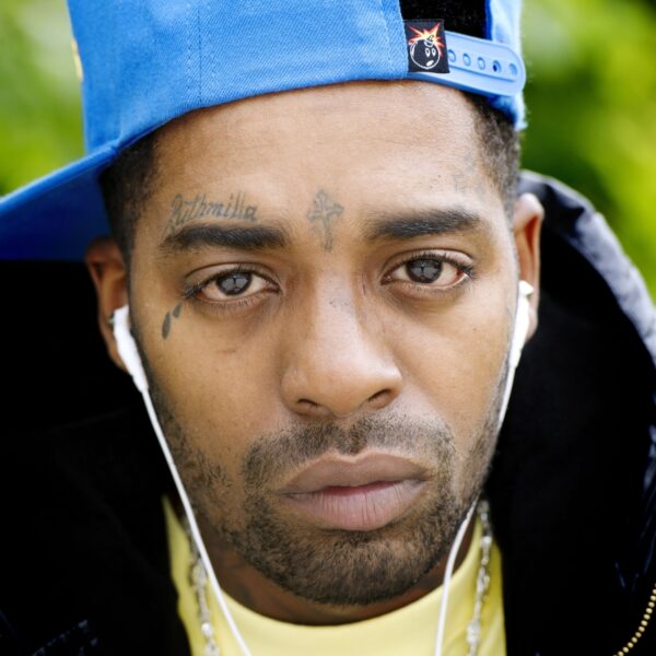 Vrouw die Kempi beschuldigt van mishandeling spreekt zich uit: "Doodsbedreigingen en afpersing"