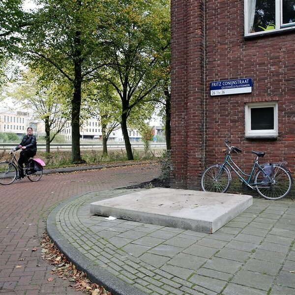 Vrouw die haar pasgeboren dochter in container gooide krijgt vier jaar cel