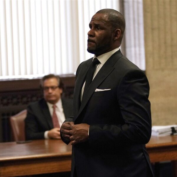 R. Kelly’s veroordeling voor mensenhandel blijft staan na mislukte poging tot hoger beroep