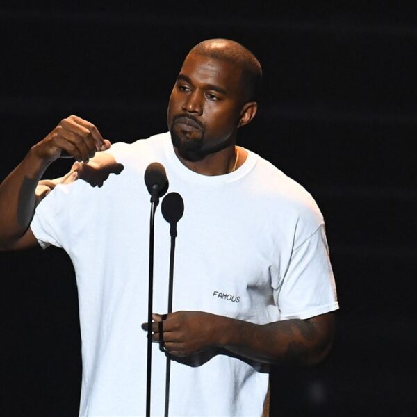 Kanye West brengt 'Vultures 2' niet uit op streamingdiensten: "Streaming is piraterij"