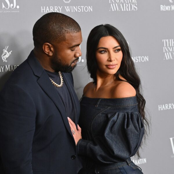 Kim Kardashian open over huwelijk met Kanye West: "Hij gaf al onze dure auto's weg"