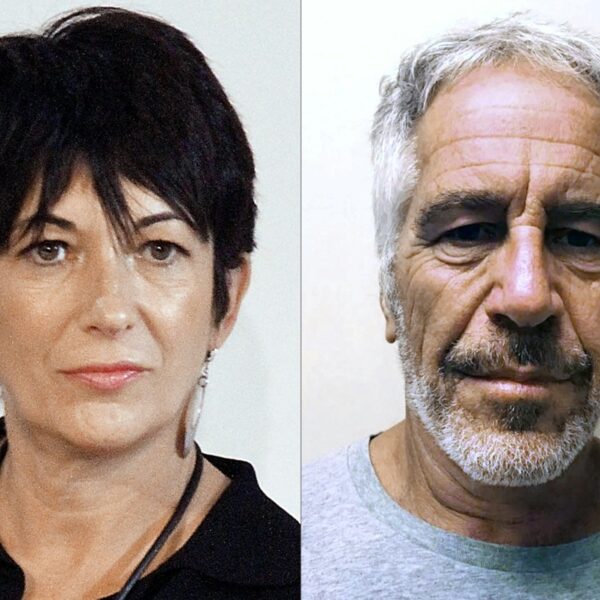 Ghislaine Maxwell is bereid om te getuigen over Epstein-files en stelt voorwaarden