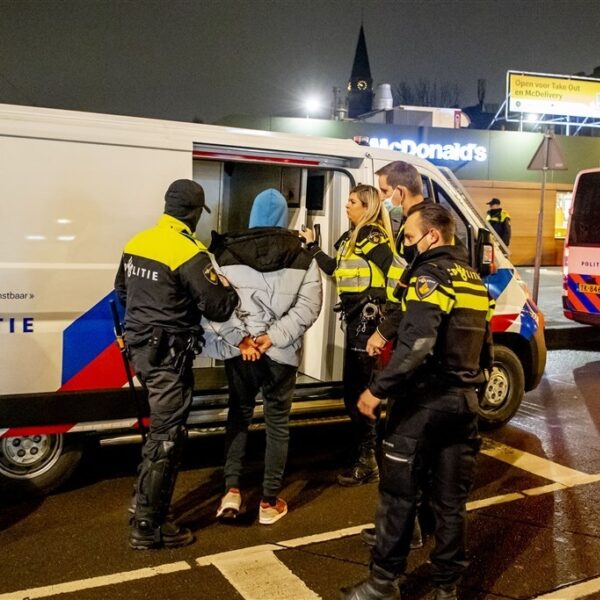 Rotterdamse jongeren worden steeds vaker geronseld voor criminele activiteiten