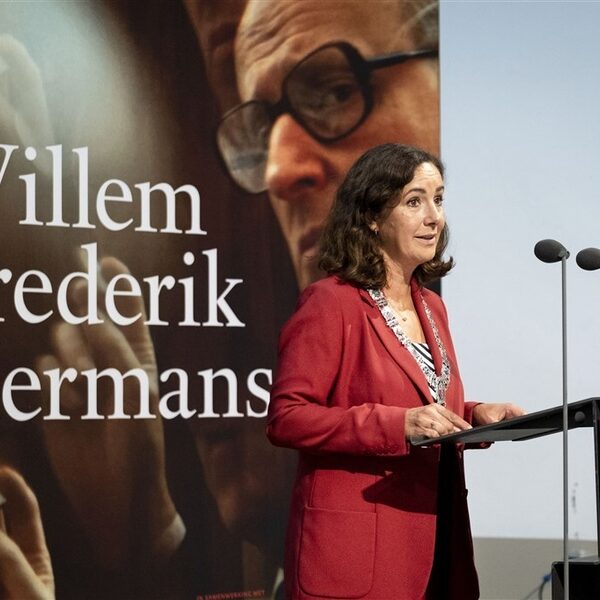 Halsema: Amsterdam gaat niet actief handhaven op coronaregels en coronapas