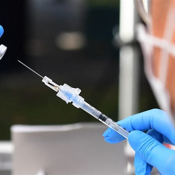 Steeds meer mensen laten zich vaccineren na invoering coronatoegangsbewijs