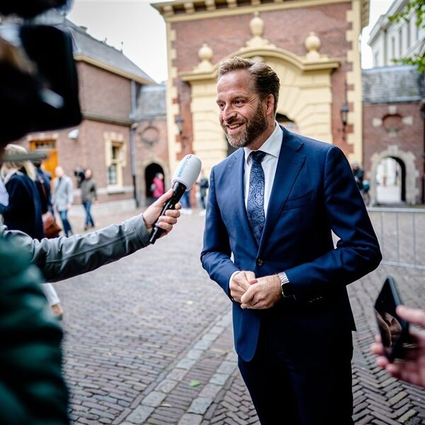 De Jonge gaat aangifte doen tegen Twitteraar vanwege 'galgtweet'