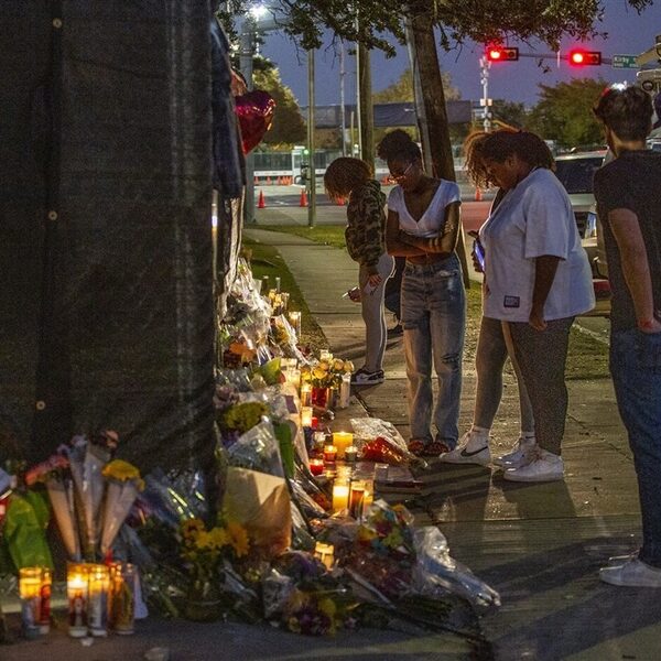 Travis Scott en Drake hoorden pas over doden Astroworld Festival op afterparty