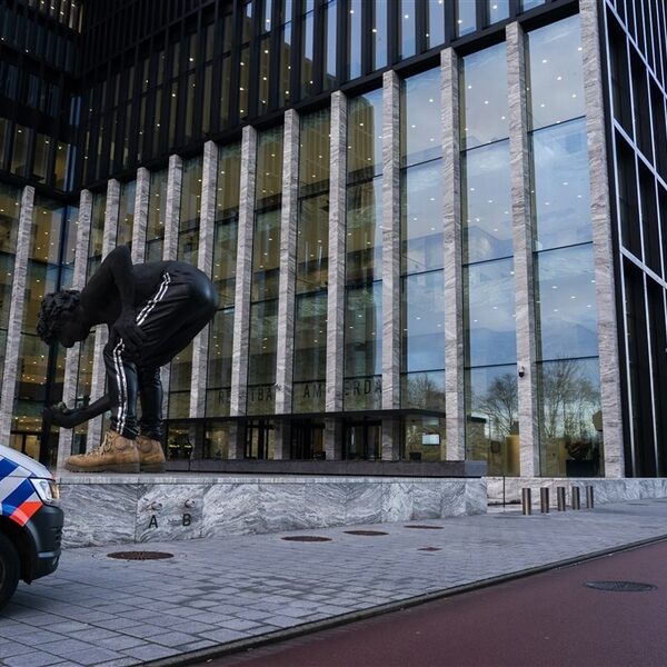 OM laat zien hoe Taghi en advocaat in het geheim communiceerden