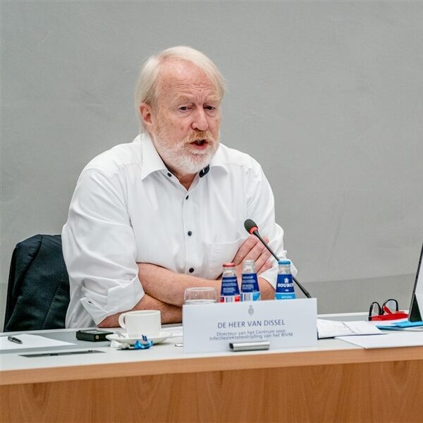 Jaap van Dissel: "Aannames over omikronvariant waren te pessimistisch"