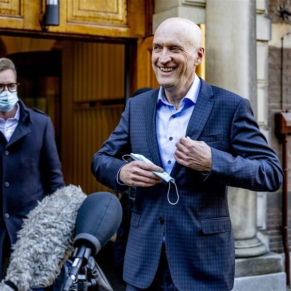 Minister Kuipers denkt dat alle coronamaatregelen dit jaar overboord kunnen