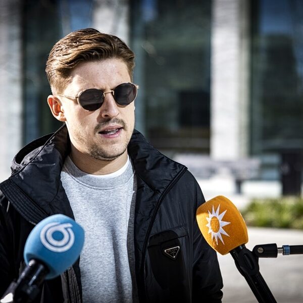 Lil Kleine heeft spijt: "Als ik dingen zou kunnen terugdraaien, dan heel graag"