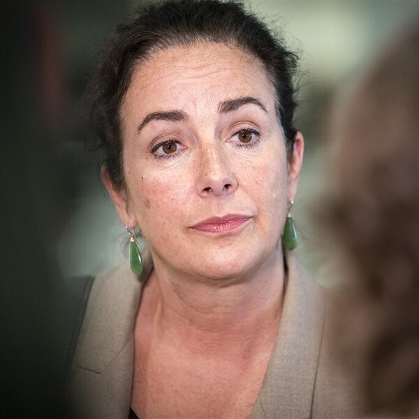 Burgemeester Halsema uitgescholden en bedreigd om verplaatsing huldiging Ajax