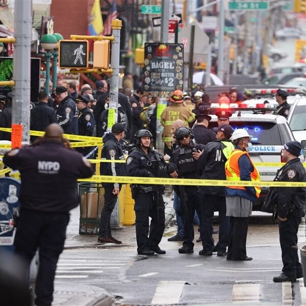 Zeker 16 mensen gewond geraakt bij schietpartij in metrostation van New York