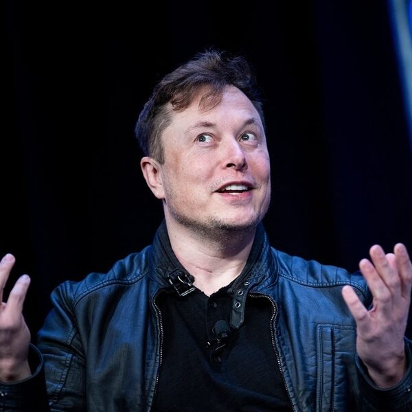 Stewardess SpaceX beschuldigt Elon Musk van seksueel grensoverschrijdend gedrag