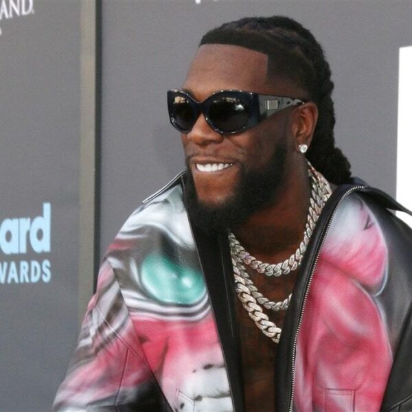 Burna Boy verheugt zich op zijn show in GelreDome: ''Ik kijk er echt naar uit om jullie te zien''