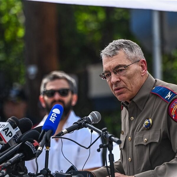 Politie Texas erkent dat agenten eerder moesten ingrijpen bij schietpartij op basisschool