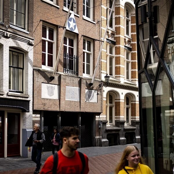 Bestuursvoorzitter van studentencorps vertrekt na seksisme-rel