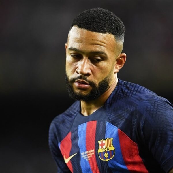 'Memphis Depay gaat akkoord met vertrek bij FC Barcelona'