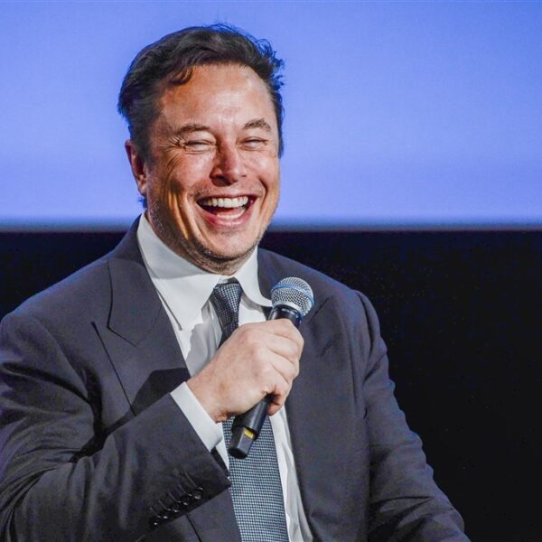 Elon Musk klaagt student aan voor volgen privévliegtuig