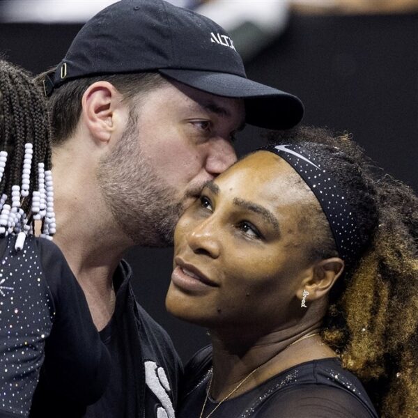 Man van Serena Williams verdedigt haar Super Bowl-optreden: "Groter dan muziek"