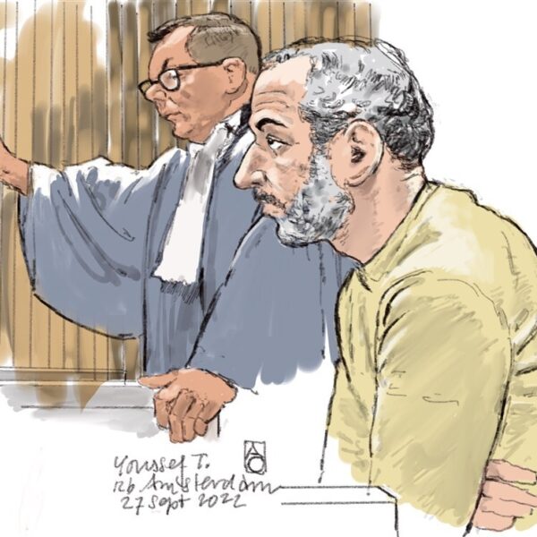 Ex-advocaat en neef Ridouan Taghi krijgt 5,5 jaar cel vanwege doorspelen van informatie