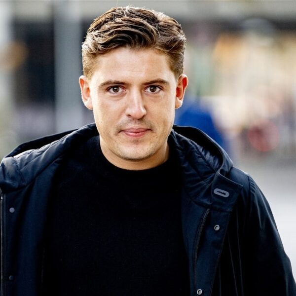 Celstraf geëist tegen politiemedewerker die informatie over Lil Kleine lekte