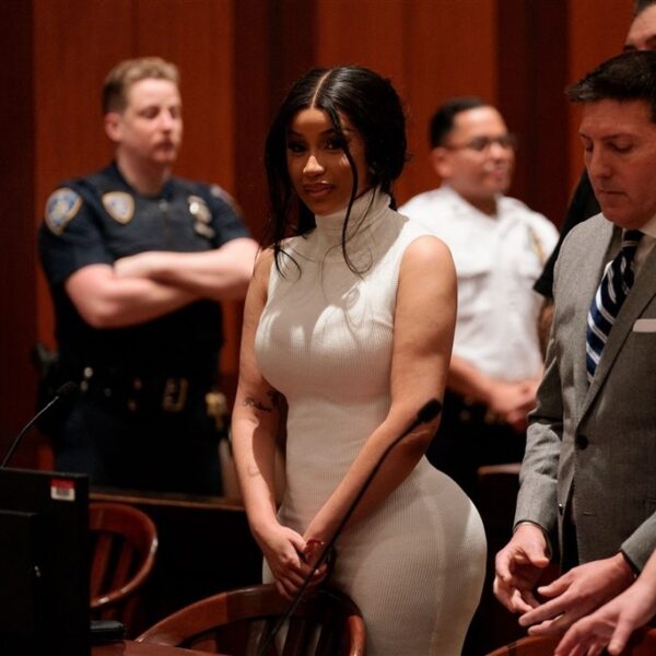 Rechter geeft Cardi B langer de tijd om taakstraf uit te voeren na stripclubgevecht