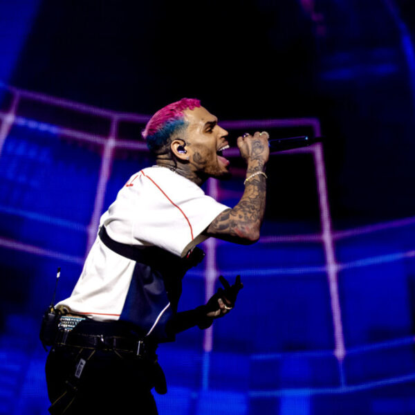 Chris Brown is vrijgelaten op borgtocht: fans hopen dat tour in Amsterdam doorgaat