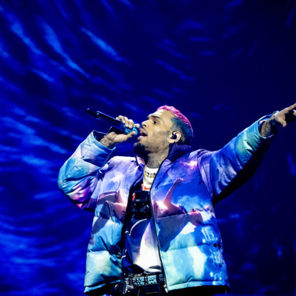 Chris Brown is tijdens wereldtour opgepakt in Engeland