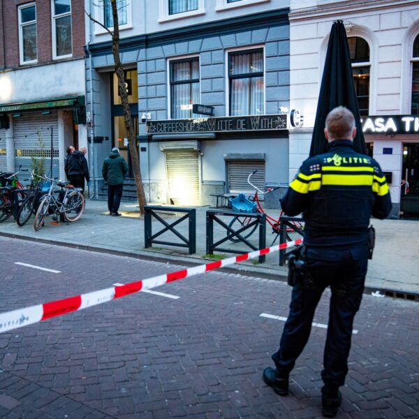 Tieners langer vast voor plaatsen brandbom in Rotterdam