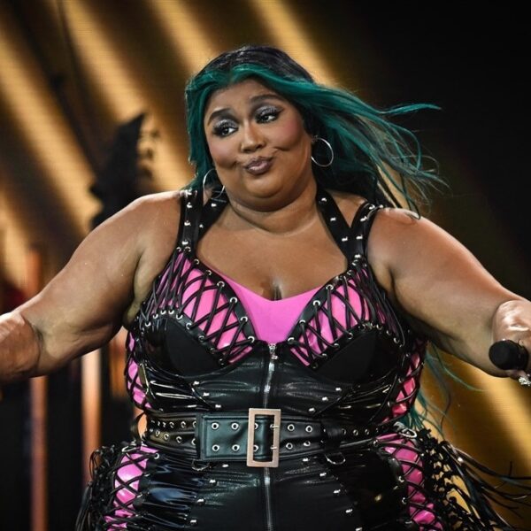 Lizzo opnieuw aangeklaagd wegens pesten, racisme en seksuele intimidatie