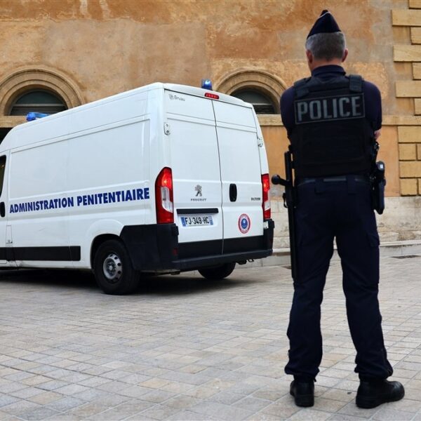 Gisèle Pélicot (72) getuigt in verkrachtingszaak tegen eigen echtgenoot en vijftig anderen