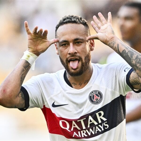 Bronnen binnen PSG schetsen naar beeld over Neymar: “Hij kwam dronken op de training”