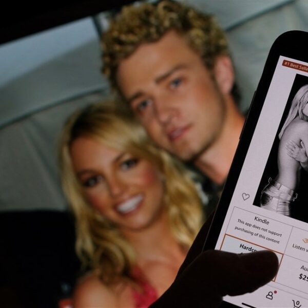Justin Timberlake schakelt reacties uit na onthullingen Britney Spears