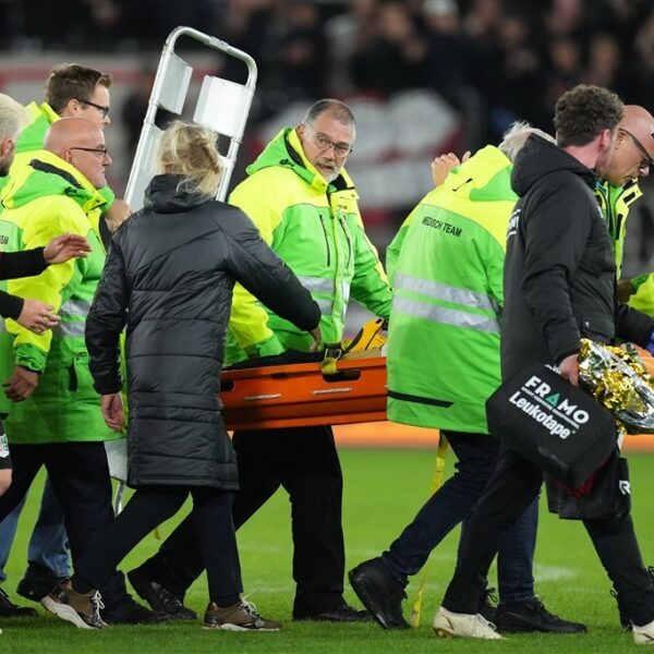 Spits NEC Bas Dost maakt het goed, restant wedstrijd wordt mogelijk niet uitgespeeld