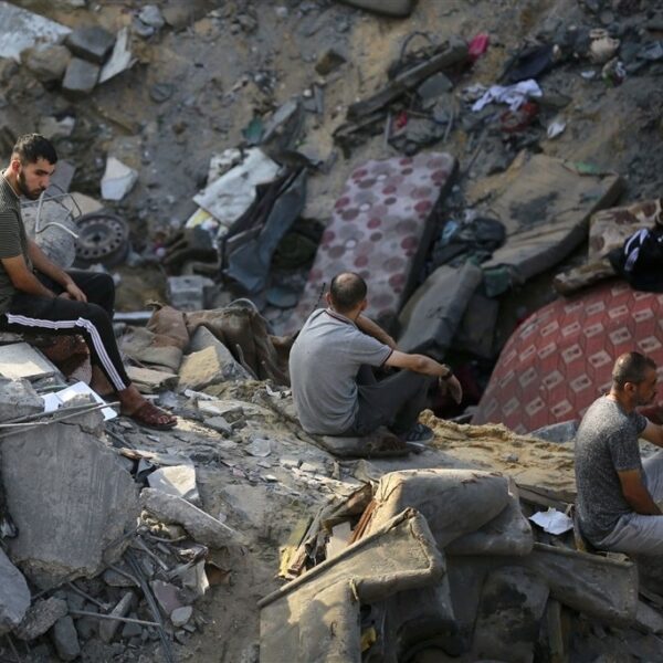 Nieuwe aanval Palestijns vluchtelingenkamp zorgt voor tientallen slachtoffers