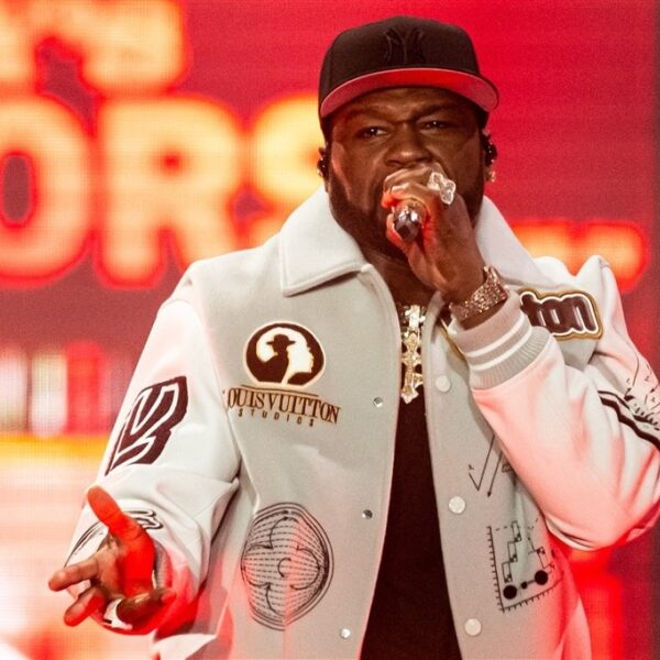50 Cent teaset film 'Surviving P Diddy' na reeks beschuldigingen aan adres Diddy