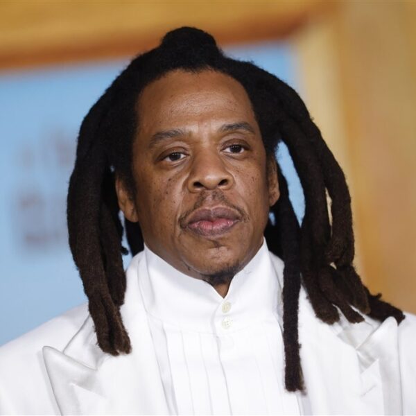 Jay-Z beschuldigd van misbruik 13-jarige met Diddy en ontkent alles: "Krijgt geen rode cent"