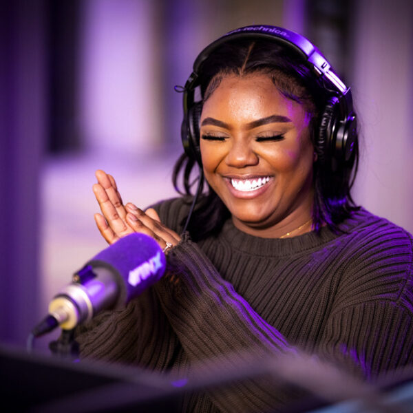 Vonneke over haar FunX Awards-nominatie voor Best Content Creator: "Vind het dubbel omdat ik bij FunX werk"