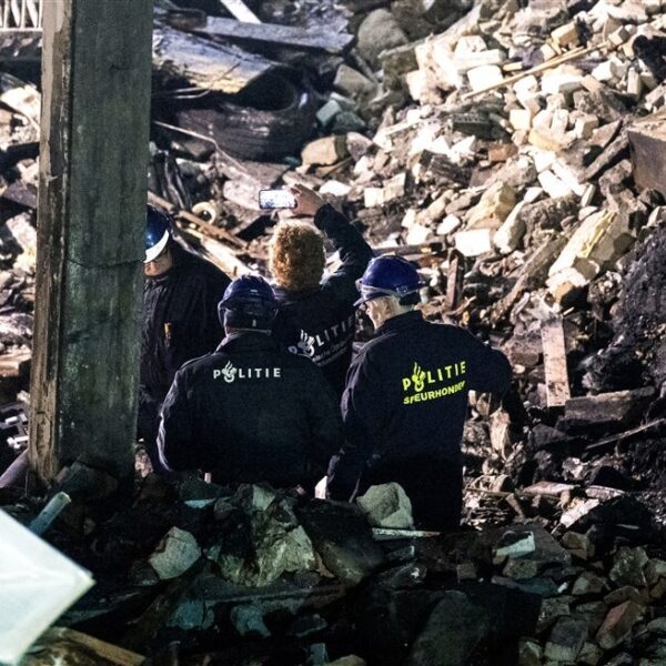 Lichamen van twee vermisten gevonden na explosie in Rotterdam