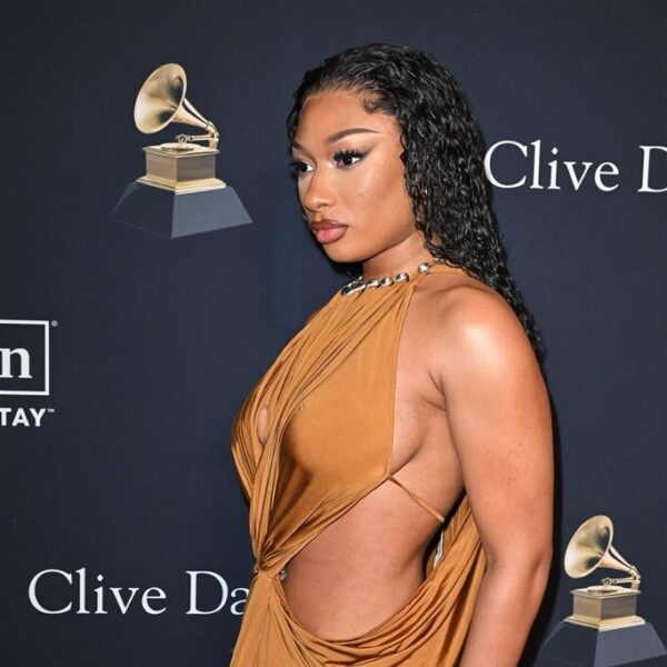 Megan Thee Stallion over 'Tory Lanez'-periode: "Werd behandeld alsof ik geen mens was"