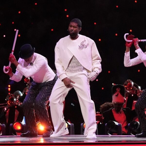 OMG: Usher komt na tien jaar weer naar Nederland