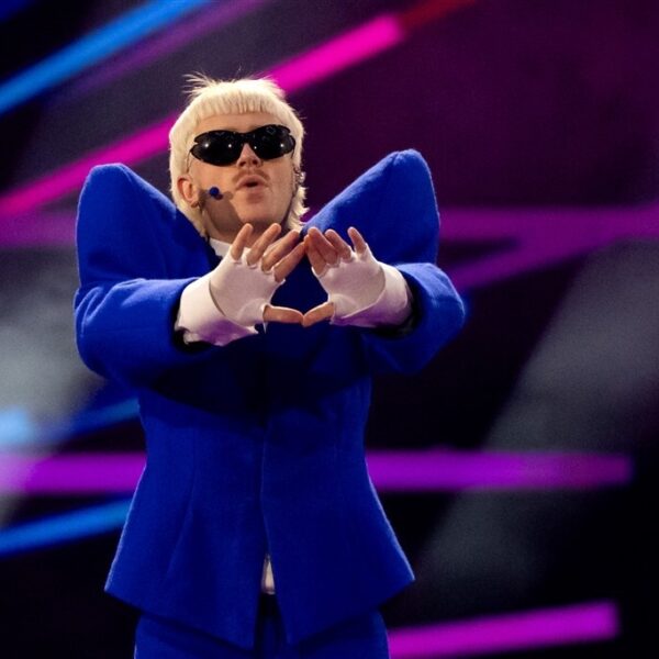 Nog altijd onzeker of Joost Klein mag deelnemen aan finale Songfestival na incident