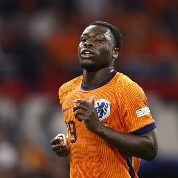 Brian Brobbey reageert lachend op kritiek Marco van Basten: “Hij vindt mij interessant”