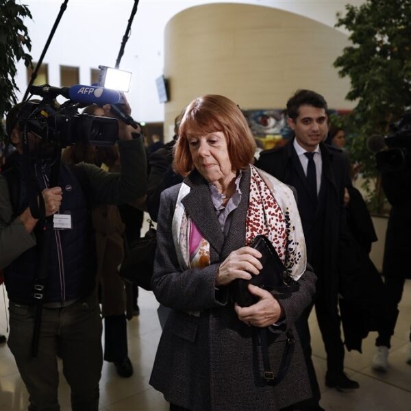 20 jaar celstraf voor ex-man die Gisèle Pélicot jarenlang verkrachtte: "Tweehonderd keer gebeurd"