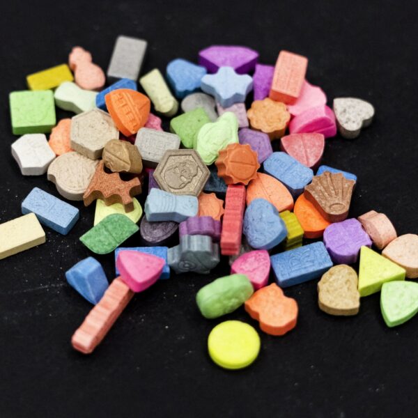 Nederlandse realityster gepakt met 150 kilo xtc in kofferbak