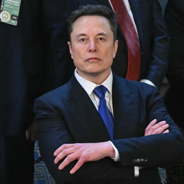 Elon Musk vindt dat moordenaar George Floyd misschien vrijgelaten moet worden: dít reageert het internet